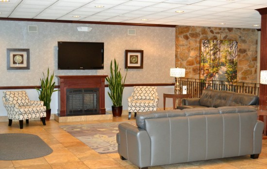 Welcome To Ramada Hotel & Conference Center State College - Lobby Area